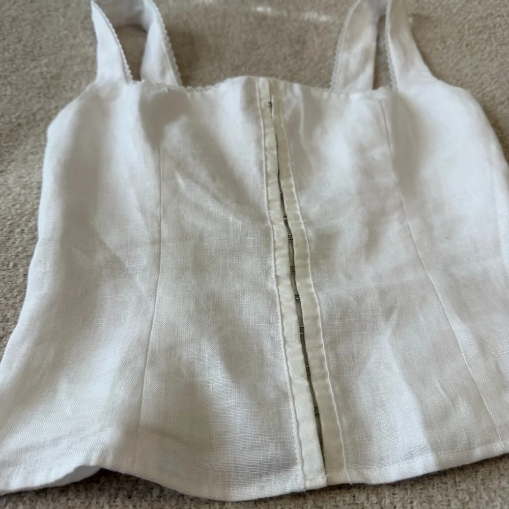 Sold - Picture 2 of 14